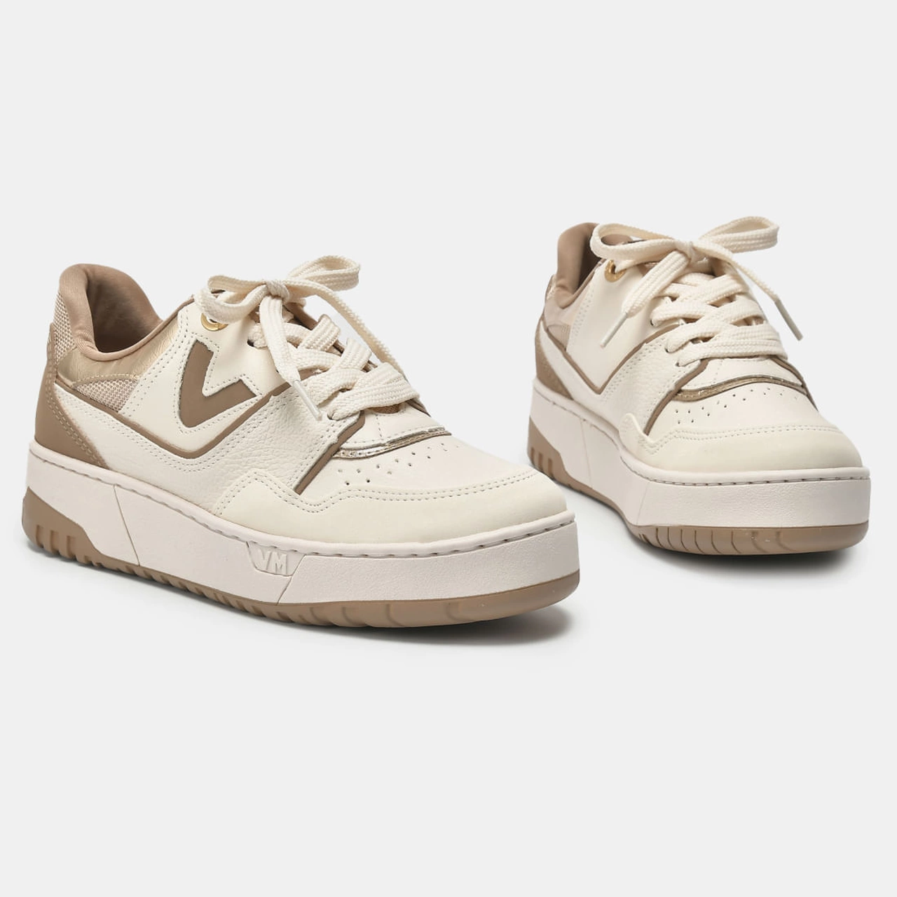 Tênis Casual Dourado e marrom e off white