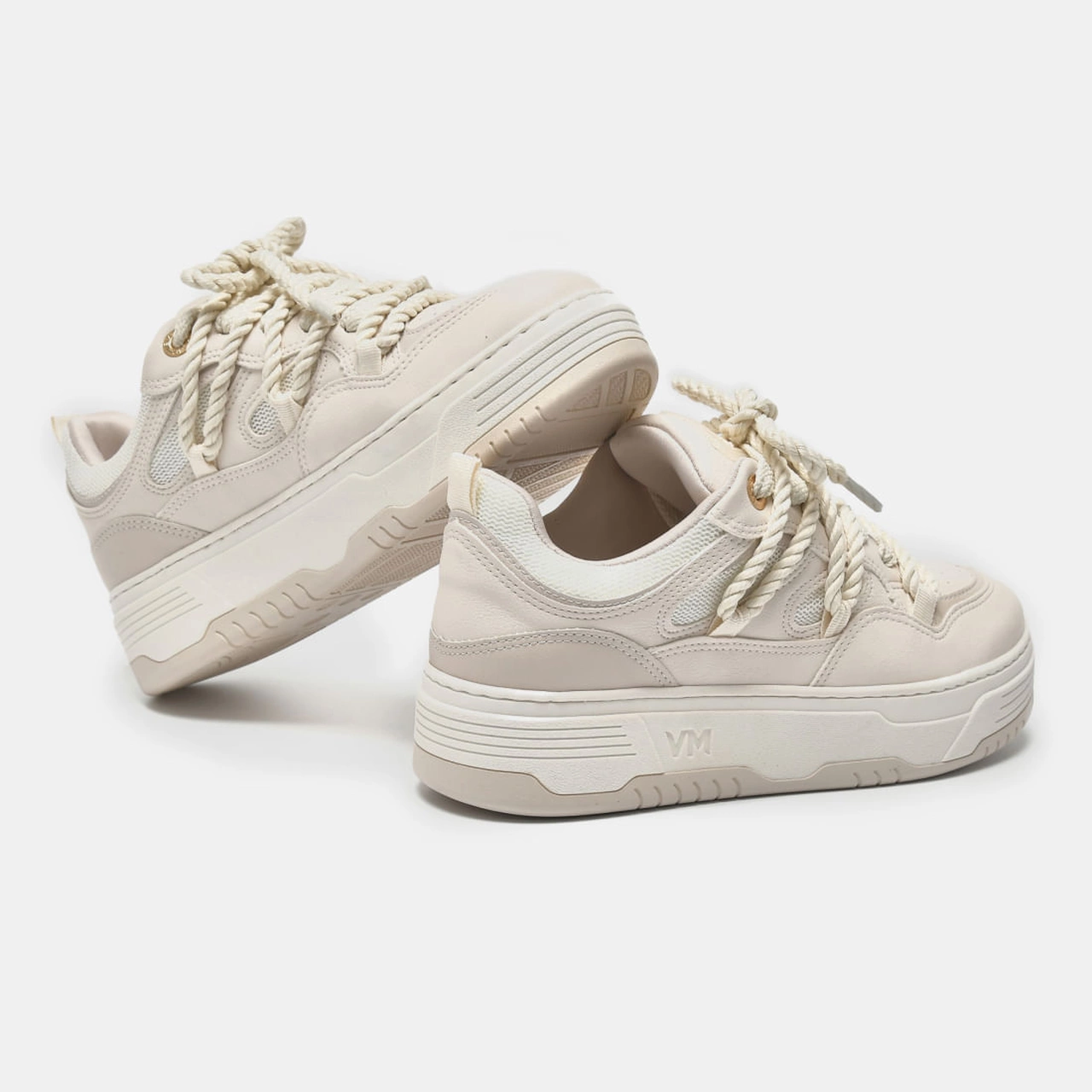 Tênis Street Bege e branco e off white