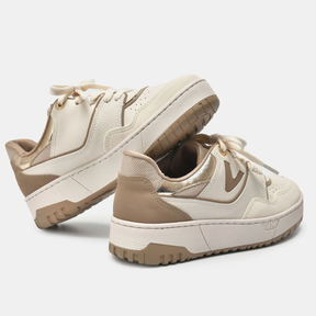 Tênis Casual Dourado e marrom e off white
