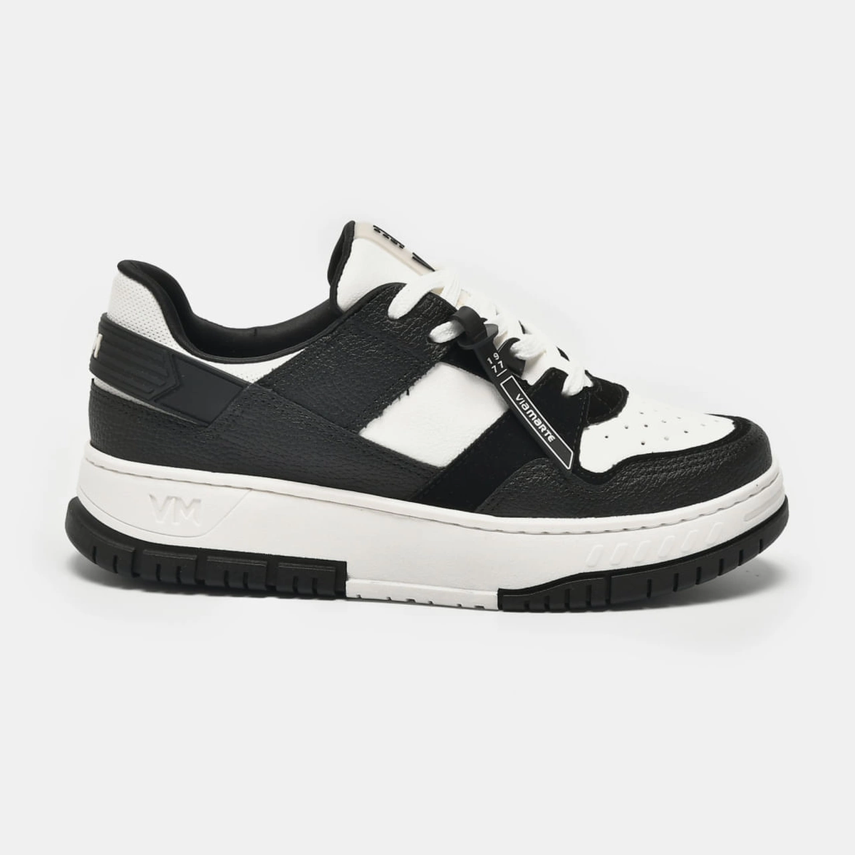 Tênis Casual Branco e preto