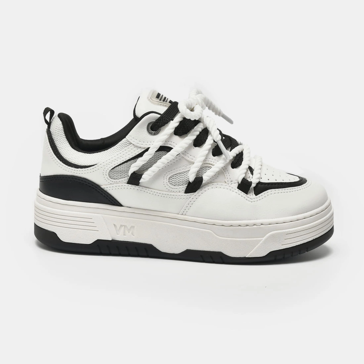 Tênis Street Branco e preto