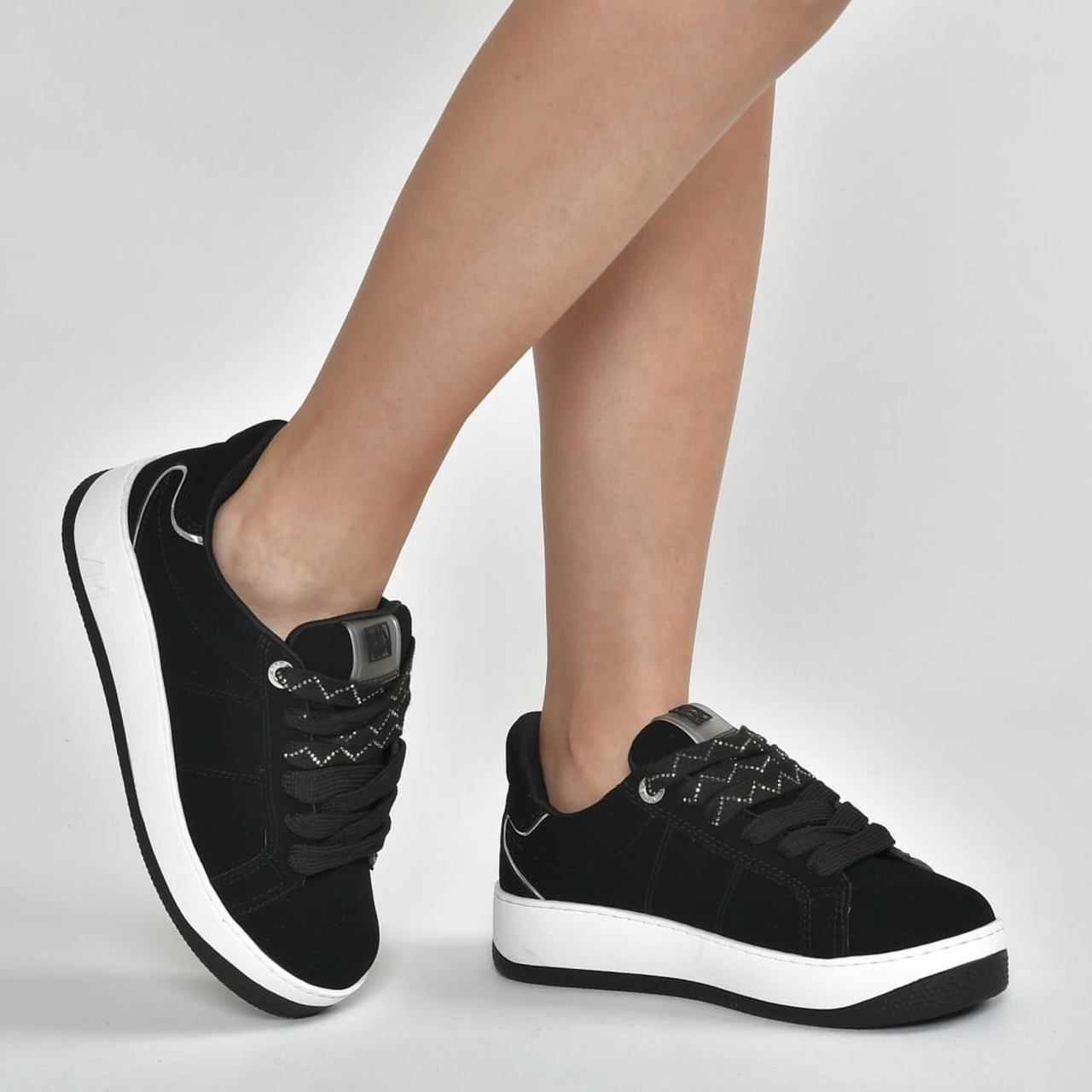 Tênis Street Prata e preto